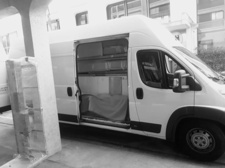 Furgoneta para mudanzas internacionales